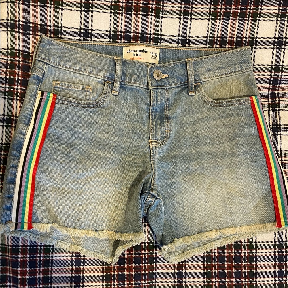 abercrombie kids light denim shorts size 15/16